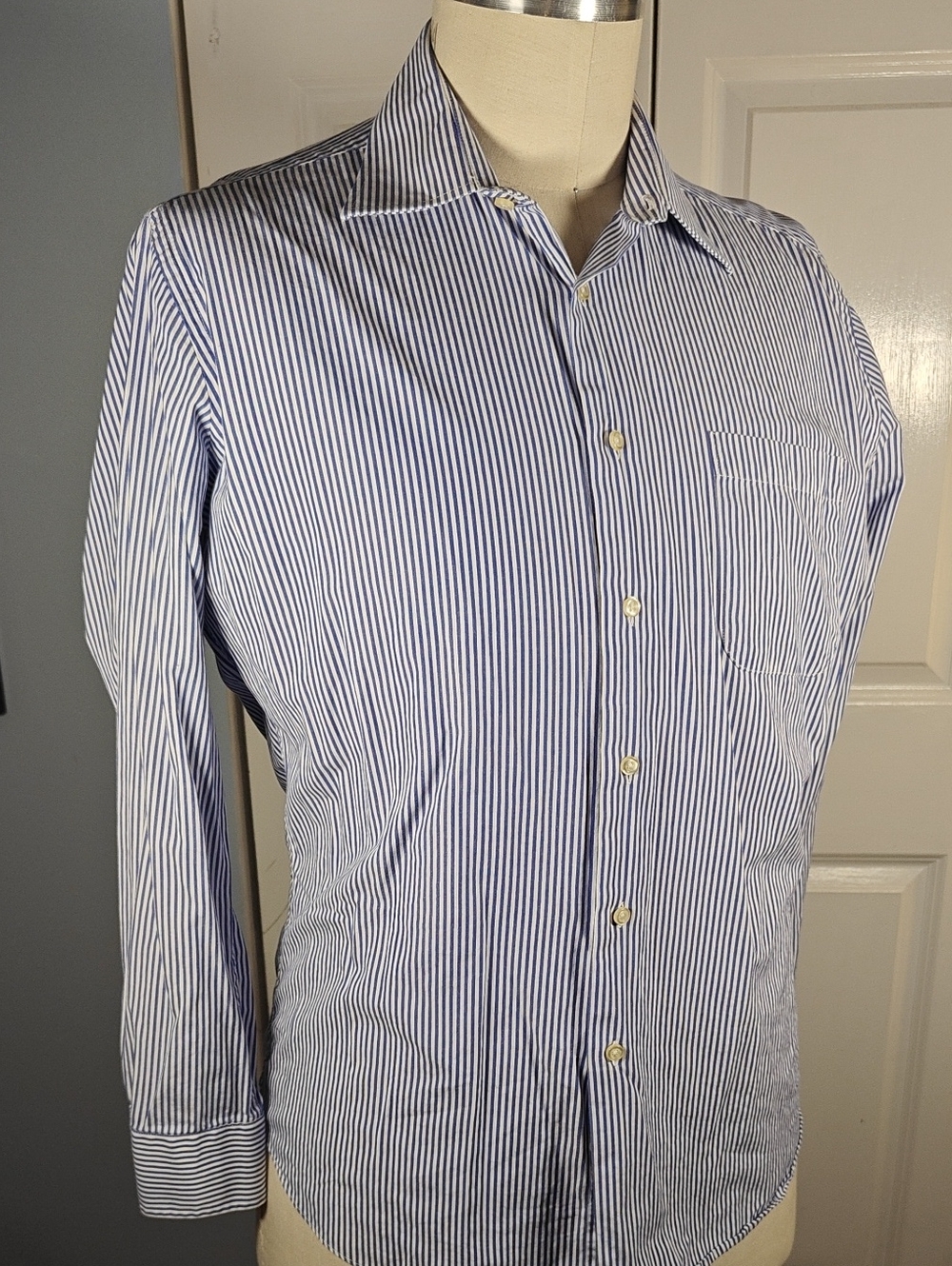 Forsyth of Canada Men Blue White Striped Cotton Long Sleeve Dress Shirt 16x34/35